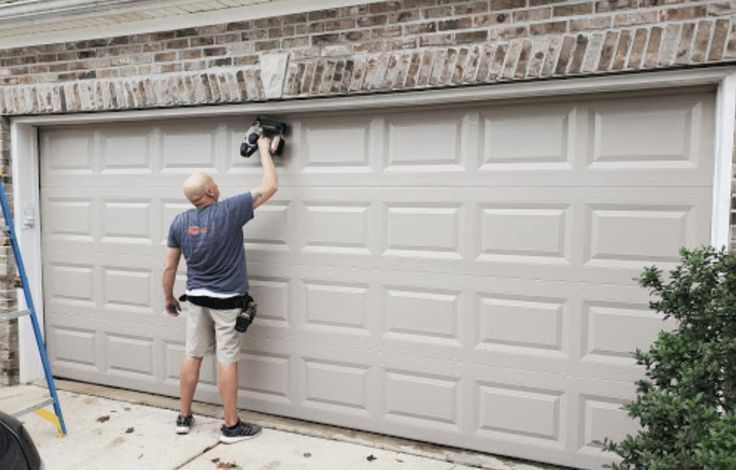 Garage Door Repair in Edmonton